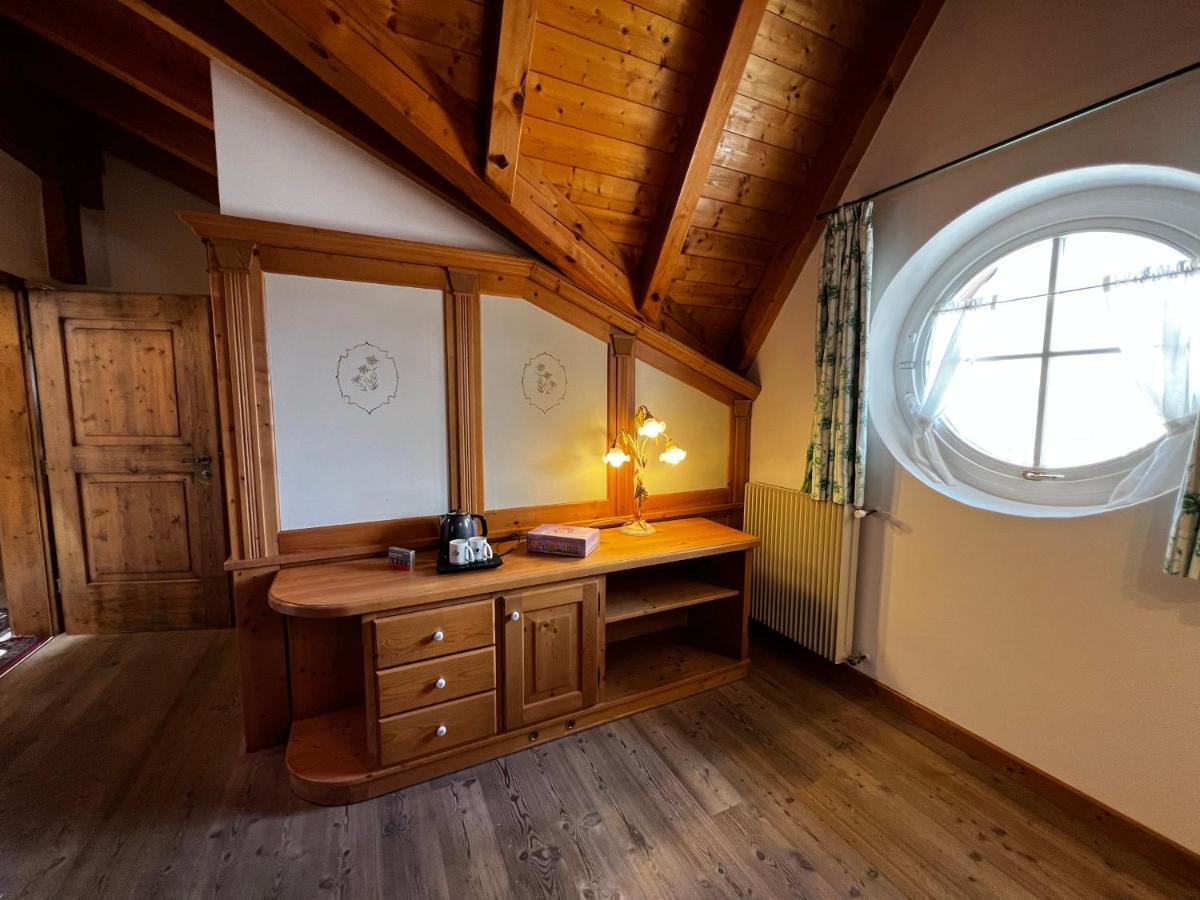 Kaiserkrone Charming Retreat Dimaro Buitenkant foto